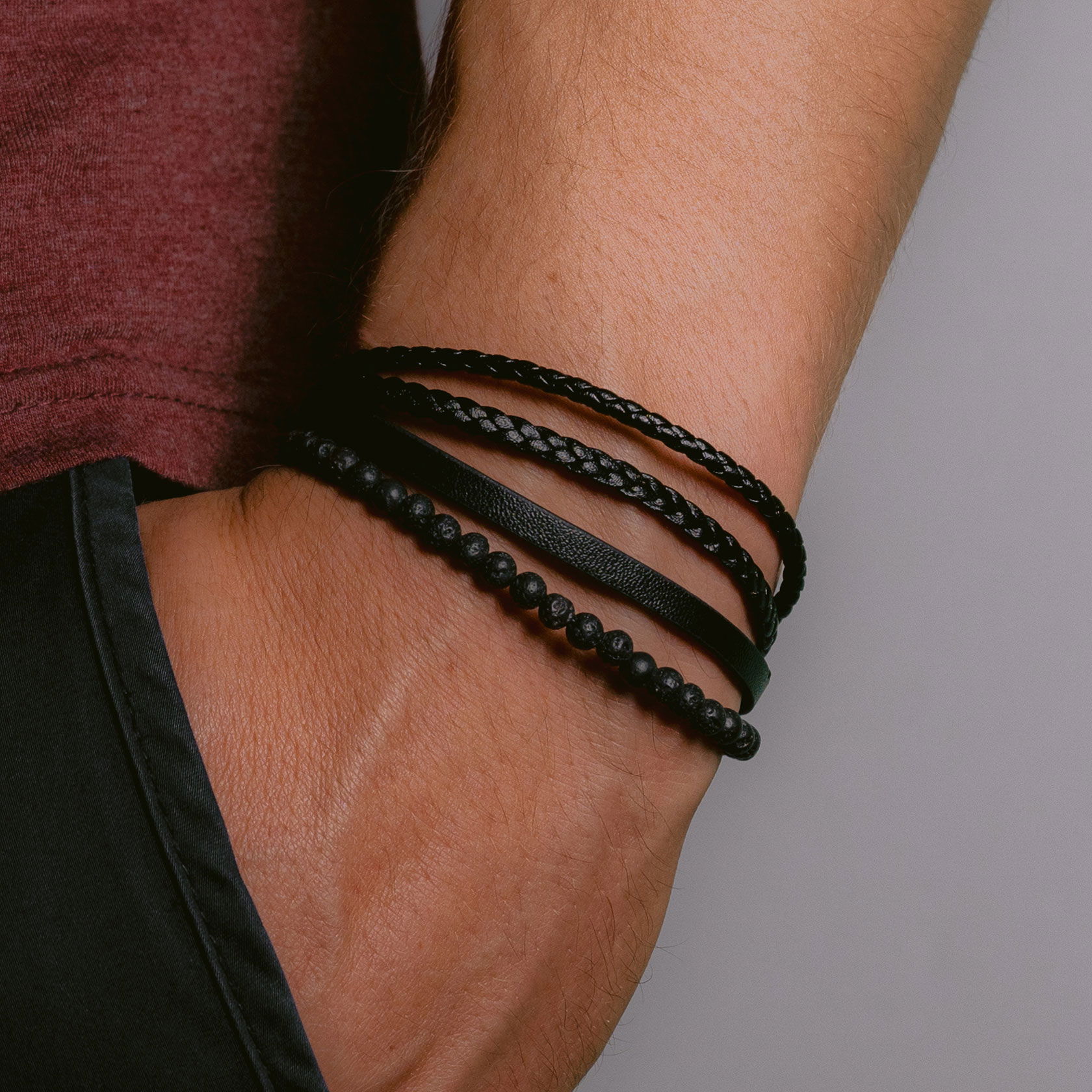 Lederarmband mit Lava Perlen