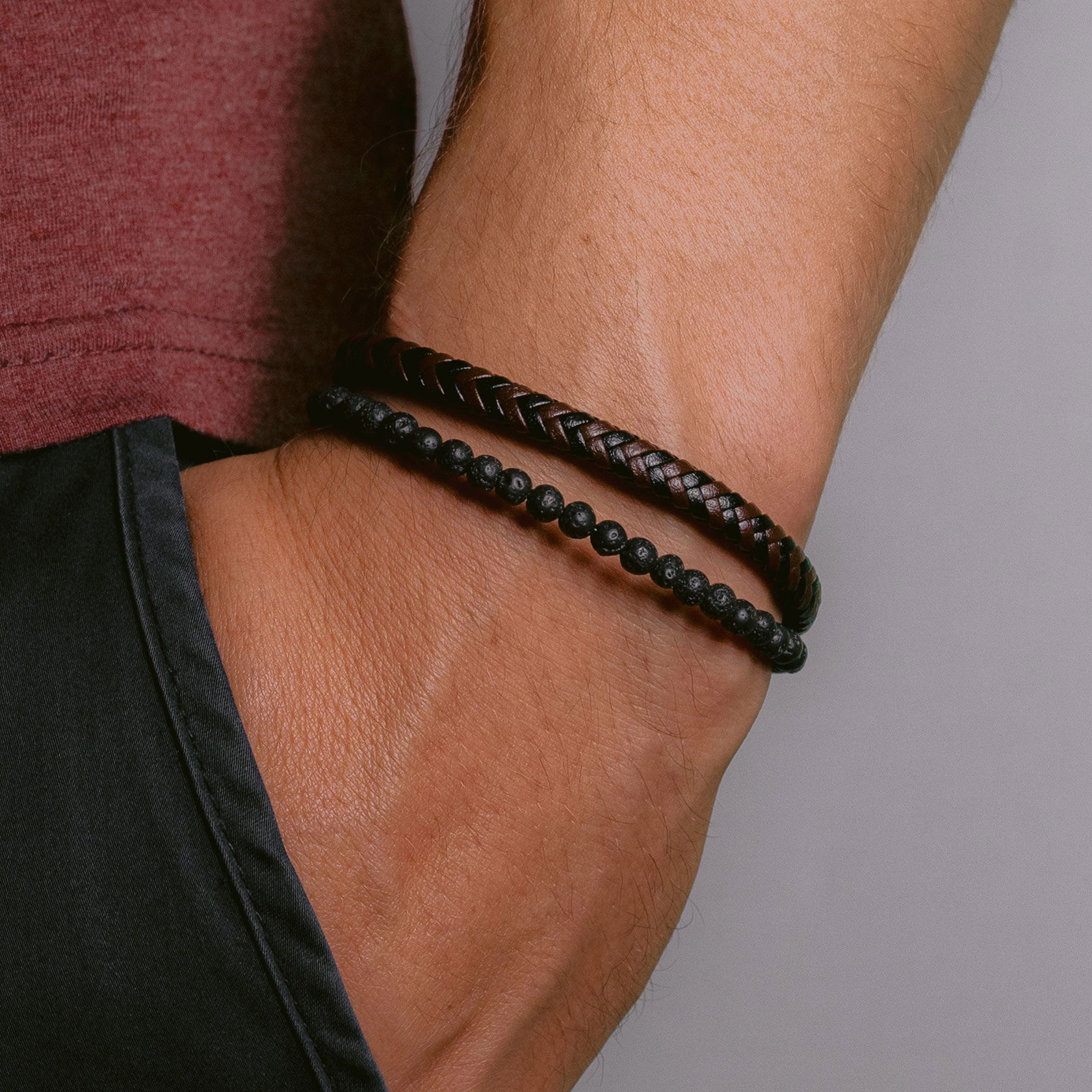Lederarmband mit Lava Perlen